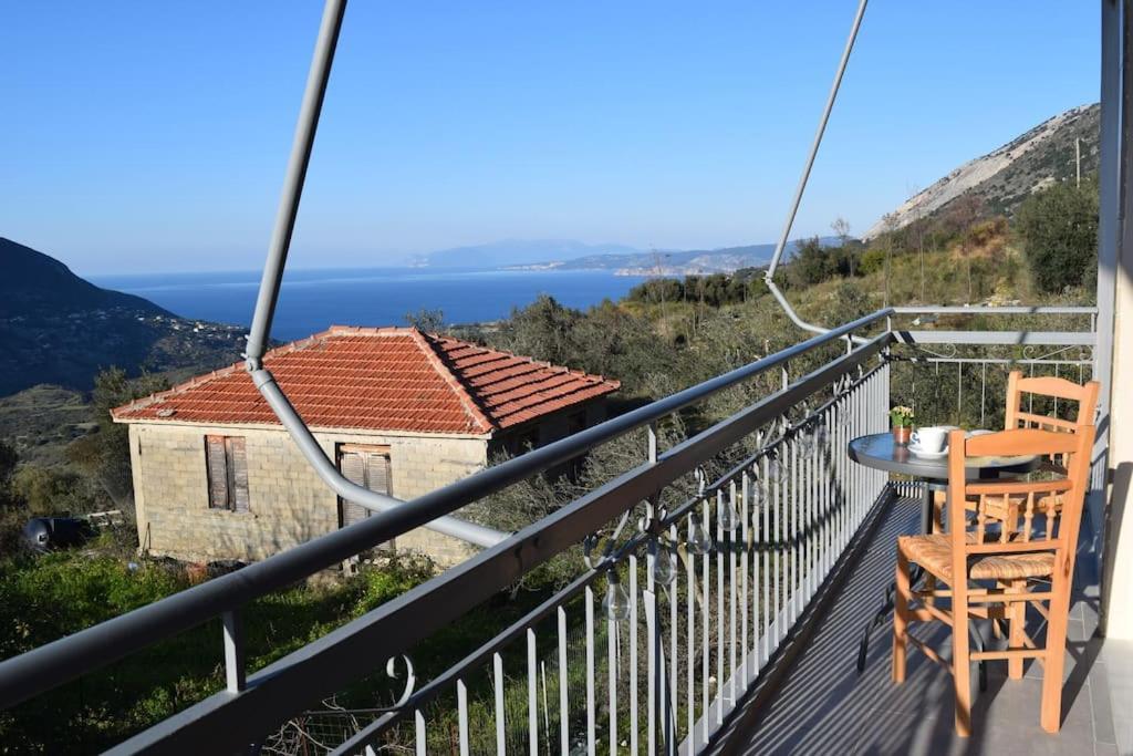 Apartamento O Palaios Fournos Tou Andrea Argostoli  Exterior foto